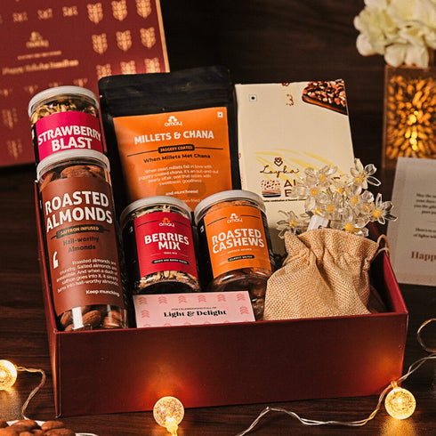 Omay Foods Glittering Delights Gift Box
