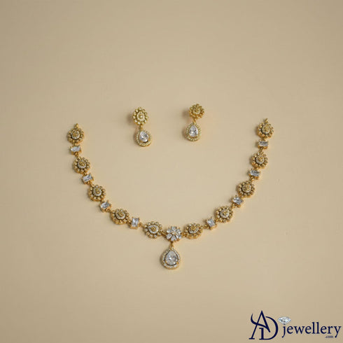 Floral Choker Necklace Set