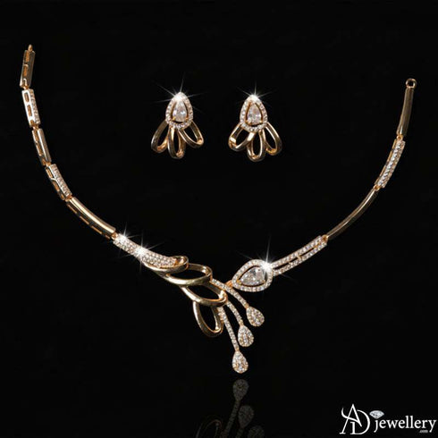 Golden Petal Grace Necklace Set