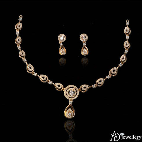 Golden Teardrop Elegance Necklace Set
