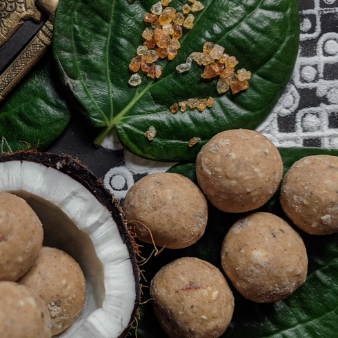 My Store Gond-Giri Atta Laddu
