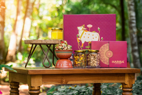 Hariba Dairy Farm Hamper pack with American Dryfruit Punch