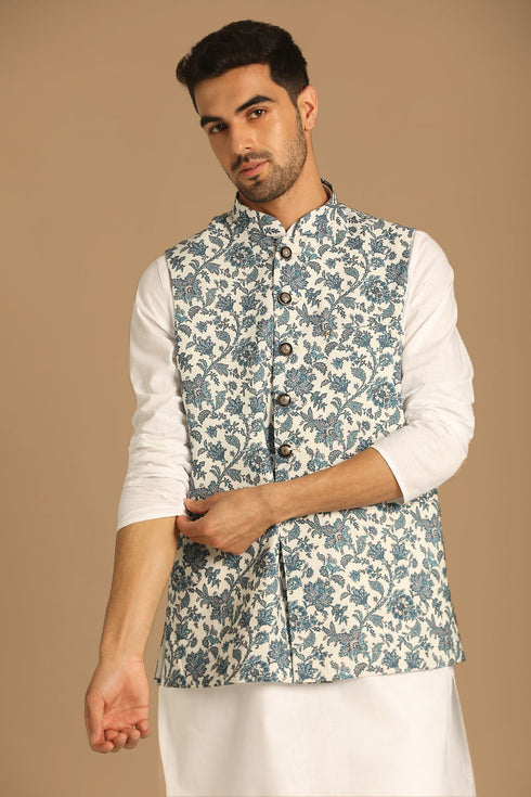 Manyavar Fashionable Light Hued Jacket