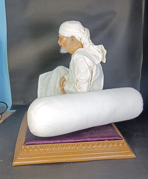 Sai Murti in Sitting pose