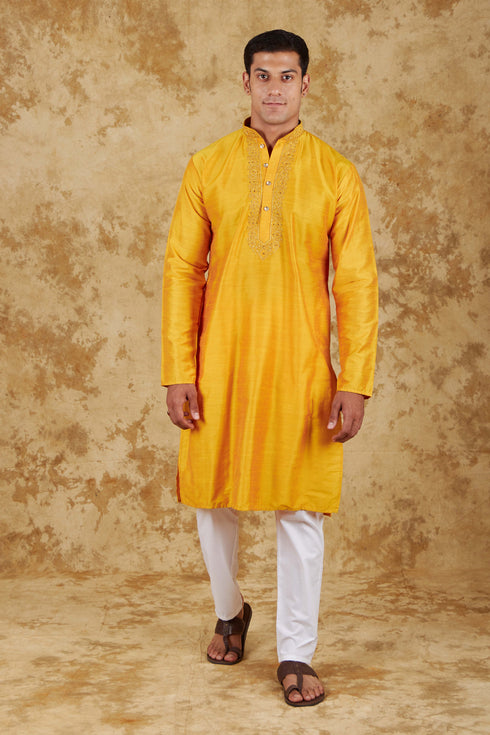 Veshbhoshaa Bluesaanchi Royal Elegance Yellow Handloom Embroidery Kurta Set
