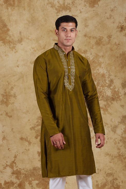 Veshbhoshaa Bluesaanchi Royal Elegance Field Drab Handloom Embroidery Kurta Set