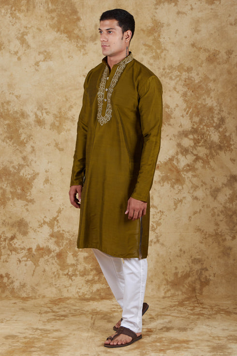 Veshbhoshaa Bluesaanchi Royal Elegance Field Drab Handloom Embroidery Kurta Set
