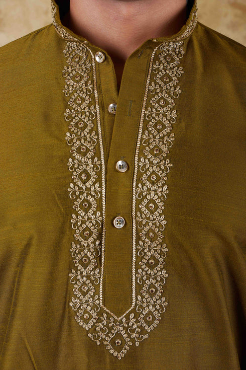 Veshbhoshaa Bluesaanchi Royal Elegance Field Drab Handloom Embroidery Kurta Set