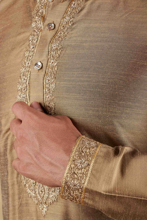 Veshbhoshaa Bluesaanchi Sunshine: Handwoven Embroidered Kurta Set Raw Umber