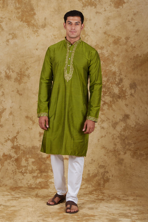 Veshbhoshaa Bluesaanchi Sunshine: Handwoven Embroidered Kurta Set Royal Green