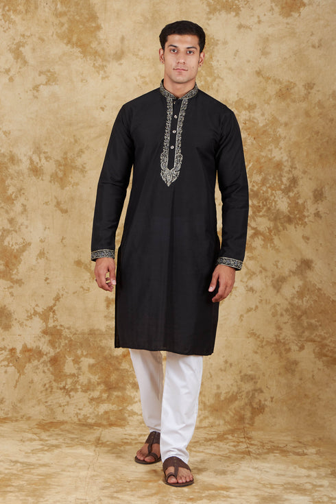 Veshbhoshaa Bluesaanchi Sunshine: Handwoven Embroidered Kurta Set Royal Black