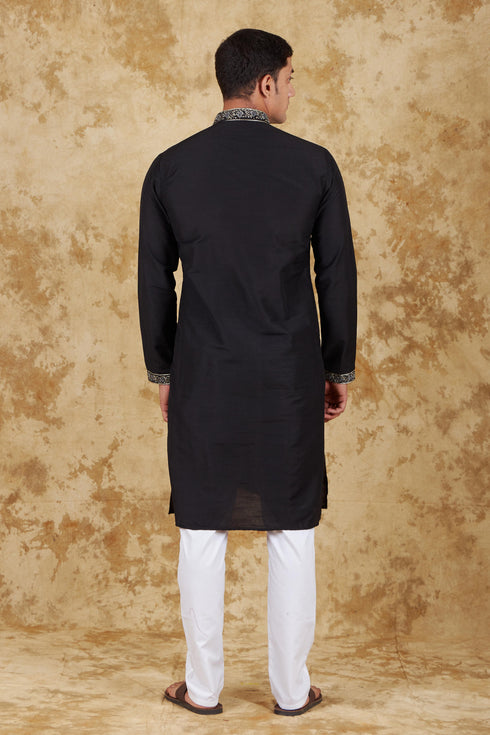 Veshbhoshaa Bluesaanchi Sunshine: Handwoven Embroidered Kurta Set Royal Black