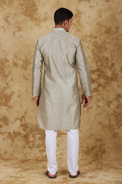 Veshbhoshaa Bluesaanchi Banarsi Silk Silver Kurta Set