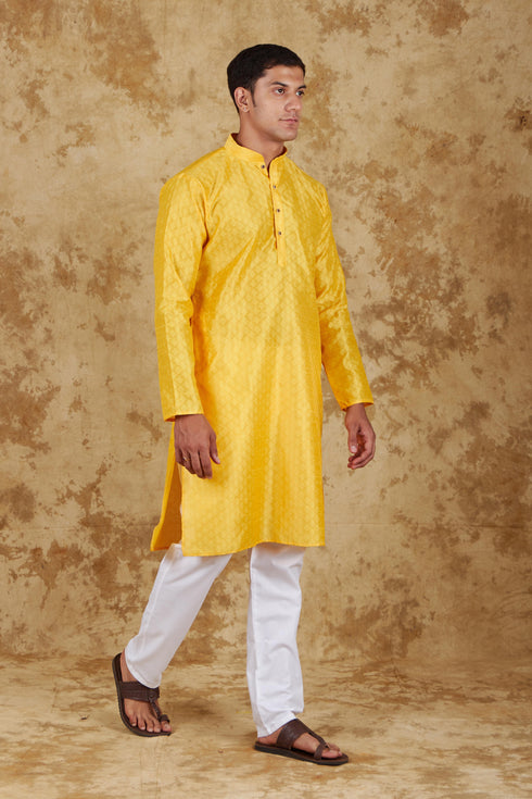 Veshbhoshaa Bluesaanchi Banarsi Silk Mango Kurta Set