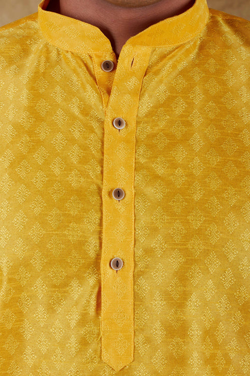 Veshbhoshaa Bluesaanchi Banarsi Silk Mango Kurta Set
