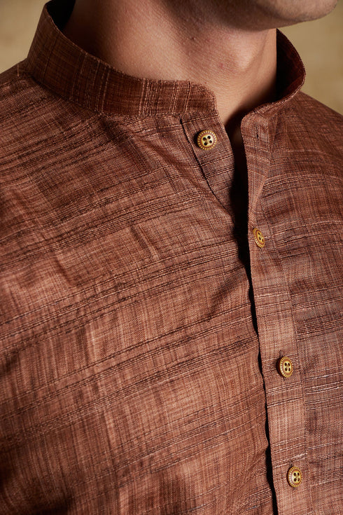 Veshbhoshaa Bluesaanchi Dark Brown Textured Men'S Kurta Set