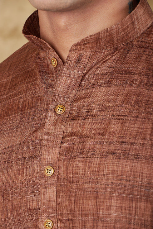 Veshbhoshaa Bluesaanchi Dark Brown Textured Men'S Kurta Set