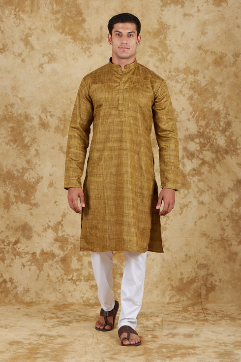 Veshbhoshaa Bluesaanchi Mustard Textured Men'S Kurta Set