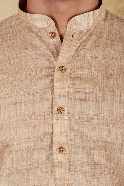 Veshbhoshaa Bluesaanchi Dark Cream Textured Men'S Kurta Set