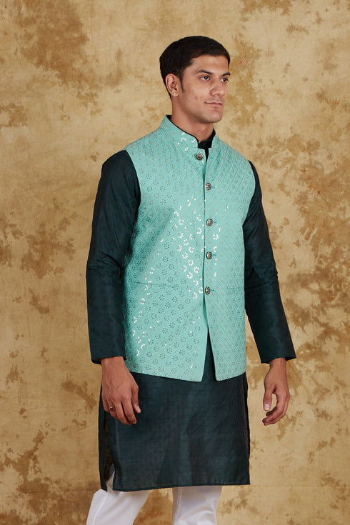 Veshbhoshaa Bluesaanchi Green Waistcoat Set