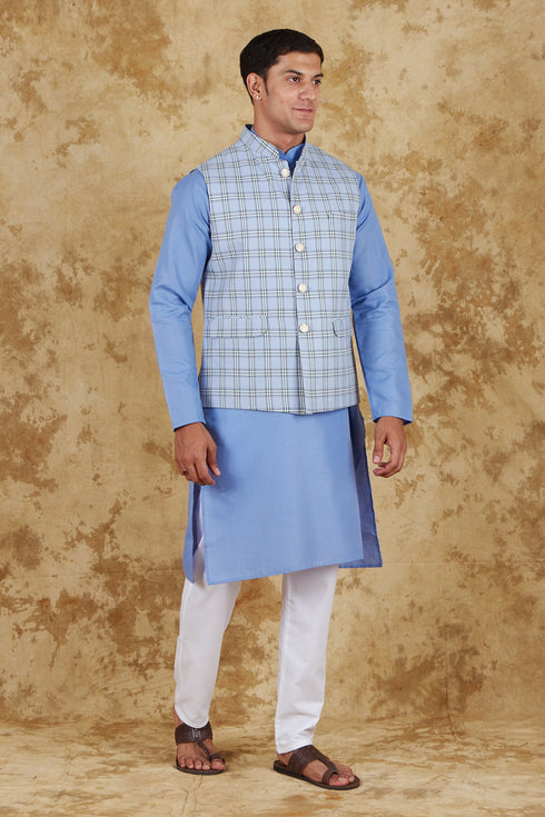 Veshbhoshaa Bluesaanchi Sky Blue Waistcoat Set