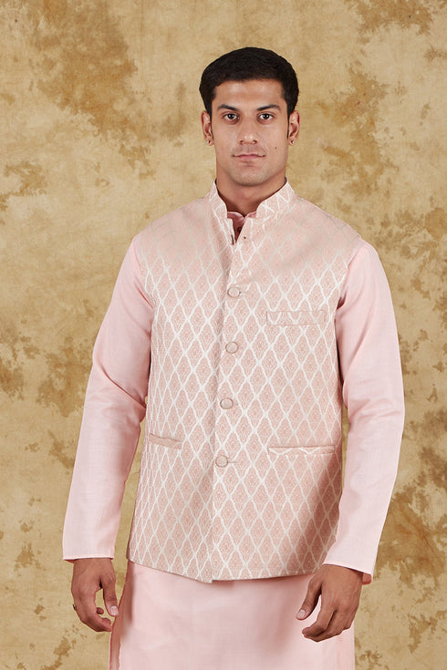 Veshbhoshaa Bluesaanchi Men'S Jacquard Light Peach Waistcoat