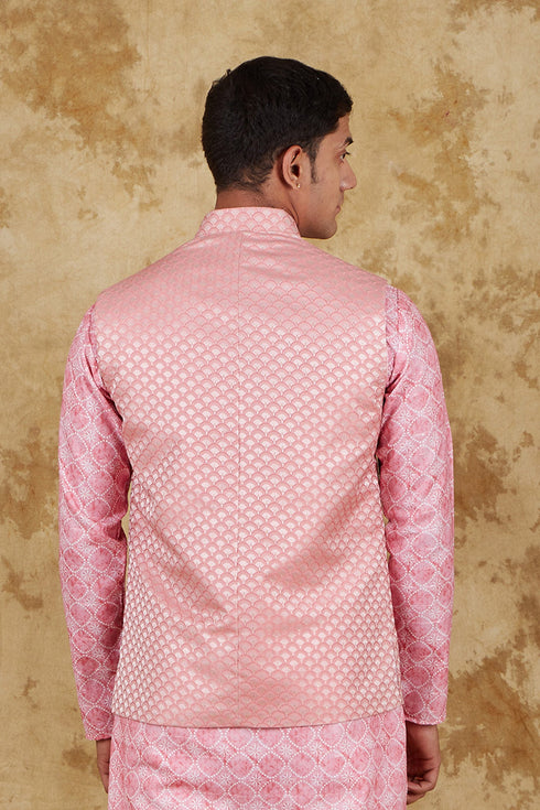 Veshbhoshaa Bluesaanchi Men'S Jacquard Pink Waistcoat