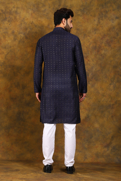 Veshbhoshaa Bluesaanchi Men'S Navy Blue Zari Embroidery Kurta Pyjama