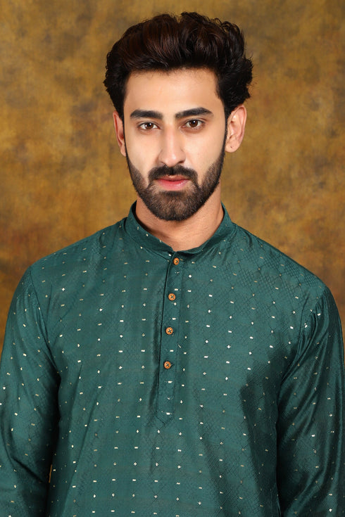 Veshbhoshaa Bluesaanchi Men'S Dark Green Zari Kurta Set