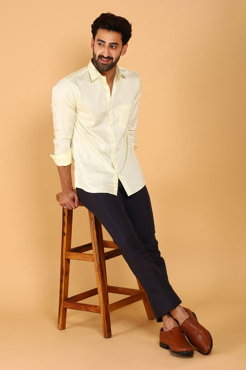 Veshbhoshaa Bluebird Men'S Light Yellow Premium Satin Shirt