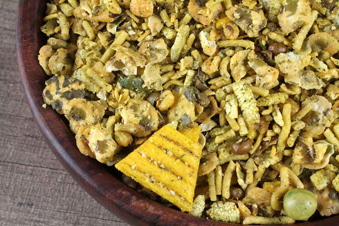 Neelam Foodland Less Oil Hariyali Chivda