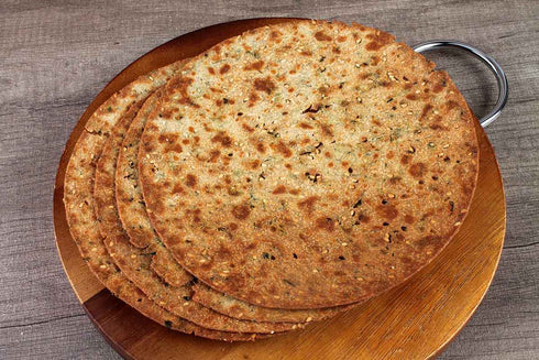 Neelam Foodland Dahi Bajra Methi Khakhra