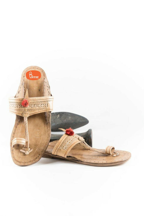 Vhaanfootwear Specially Handcrafted Moja Shape Red Gonda 4 Veni Kolhapuri Chappal For Women