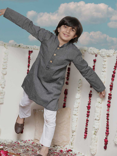 Vastramay Boy's Black Cotton Kurta and Pyjama Set
