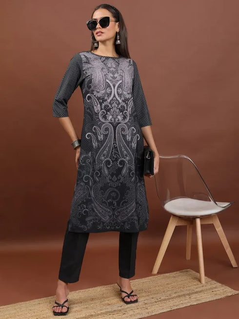 Vasthrlay Women Ketch Women Black Printed Straight Kurtas