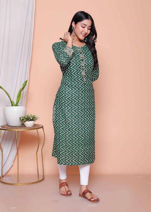 Miravan Womens Green Zigzag Print Embroidery Rayon Straight Kurti