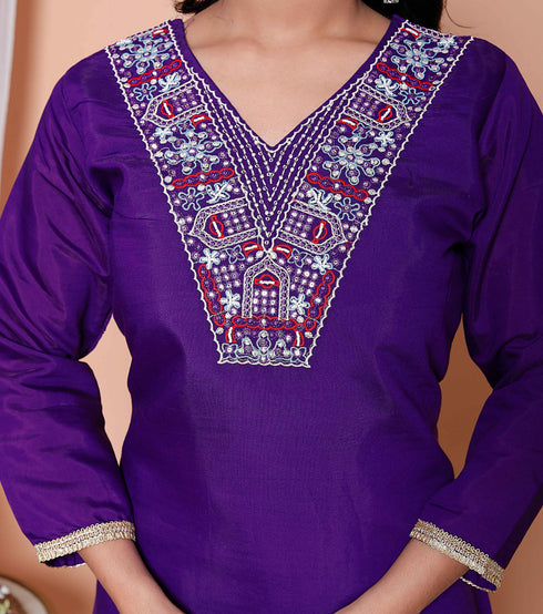Miravan Womens Purple Muslin Stright kurta and palazzo with dupatta Suit set