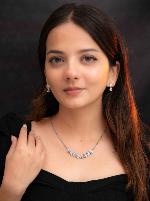 Zeraki Jewels Ziya Silver Necklace Set