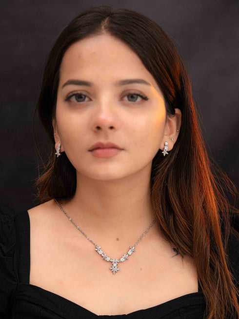 Zeraki Jewels Velora Silver Necklace Set