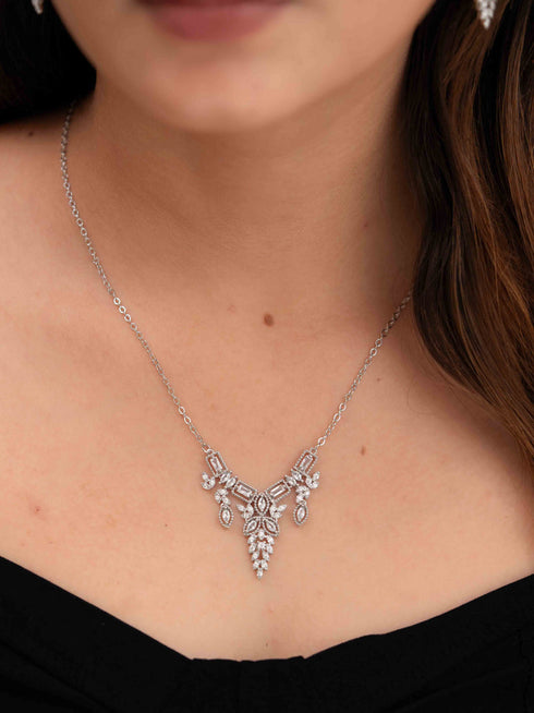 Zeraki Jewels Nia Silver Necklace Set