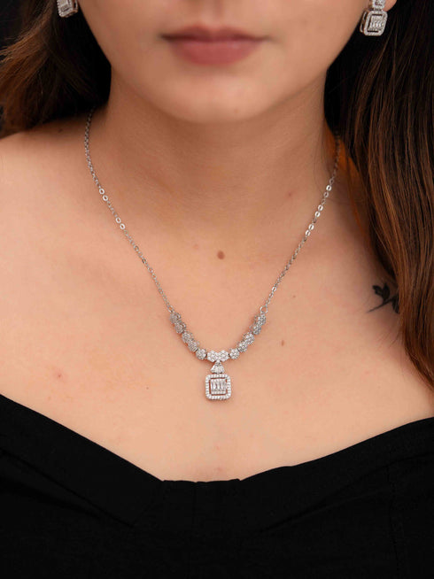 Zeraki Jewels Urvi Silver Necklace Set