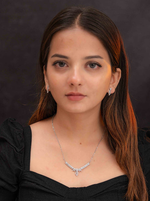 Zeraki Jewels Anvi Silver Necklace Set