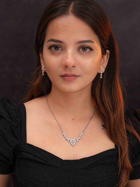 Zeraki Jewels Ishani Silver Necklace Set