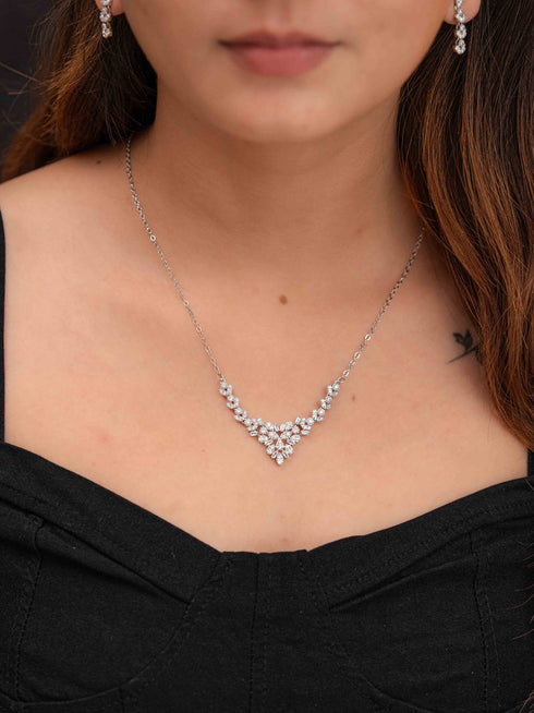 Zeraki Jewels Ishani Silver Necklace Set