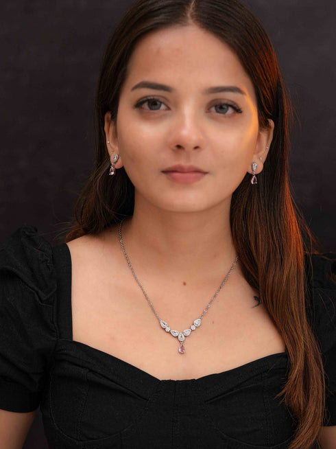 Zeraki Jewels Rashmi Silver Necklace Set