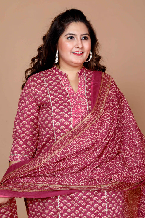 Miravan WomenS Plus Size Pink Straight Floral Printed Kurta and Palazzo With Dupatta Set