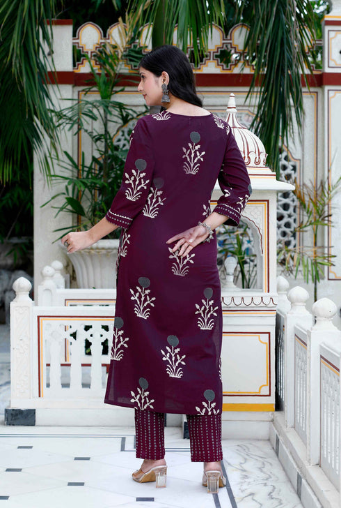 Miravan Womens Cotton Fabric Purple New Style Kurta With Palazzo