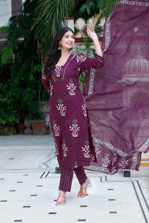 Miravan Womens Cotton Fabric Purple Kurta With Palazzo And Dupatta