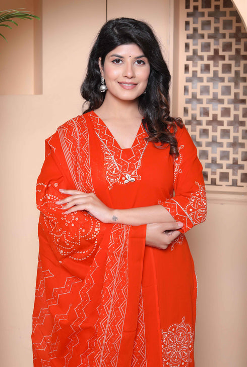 Miravan Womens floral printed Straight Fit Kurta with Palazzo and Dupatta Orange