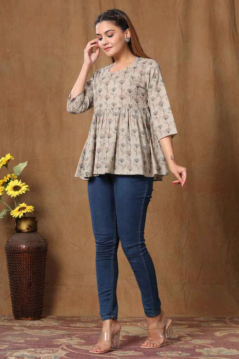 Miravan Womens Beige Printed Short Top